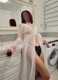  Алсу, 37, 
